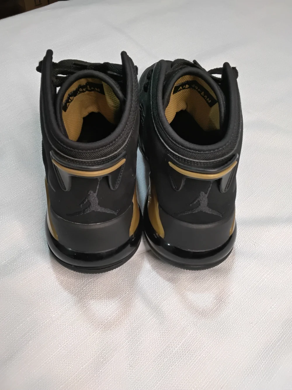 Jordan Mars 270 Black Sneakers with Gold Jumpman Sz 12.